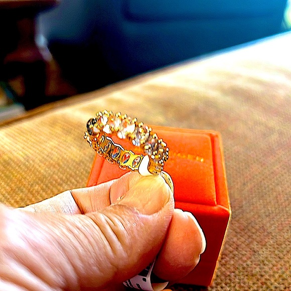 🌺NWTIBKurtGeigerLondonSparklingRhinestonesonesInfinityBand.signatureEagleHeadS:7 - Picture 6 of 10